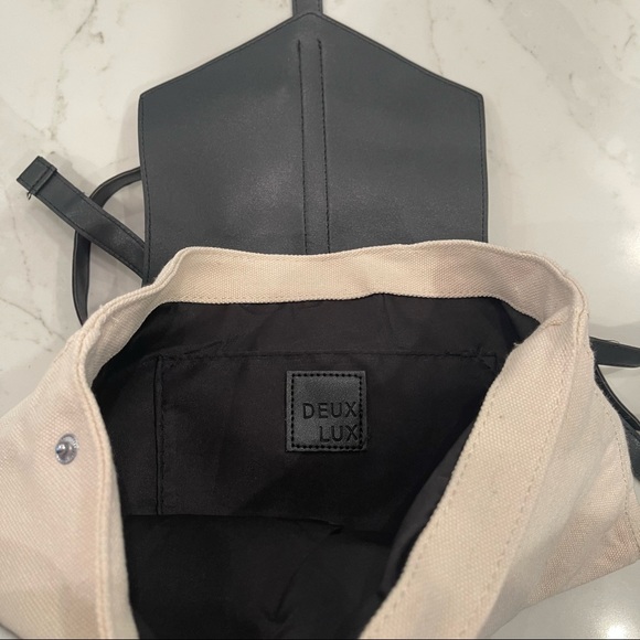 🎉HP🎉 NWOT Deux Lux cream & black Demi canvas backpack - Picture 14 of 16